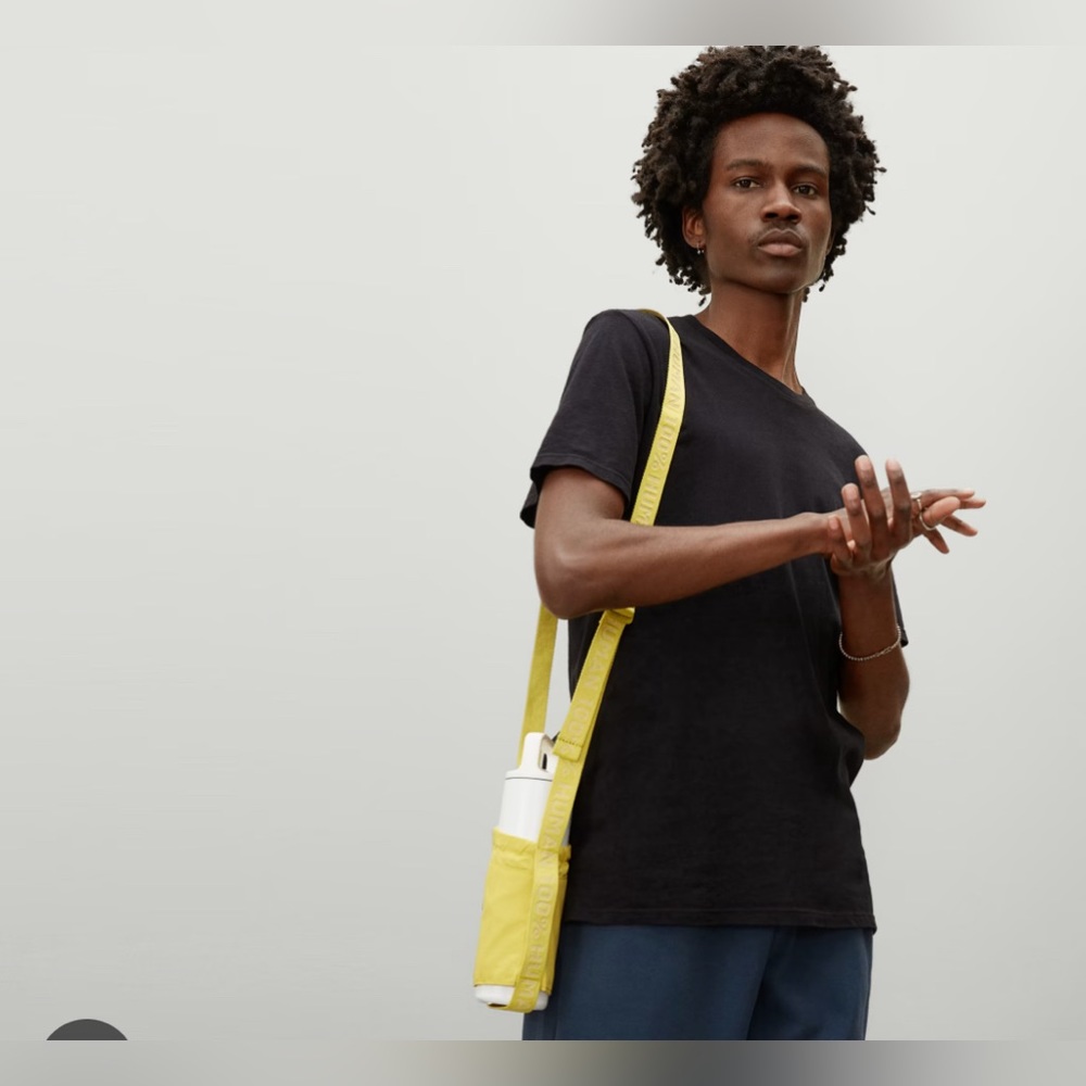 Everlane The 100% Human Water Bottle Carrier